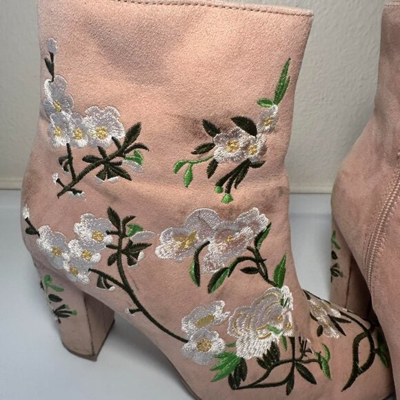Floral Embroidered Boot - Picture 8 of 8